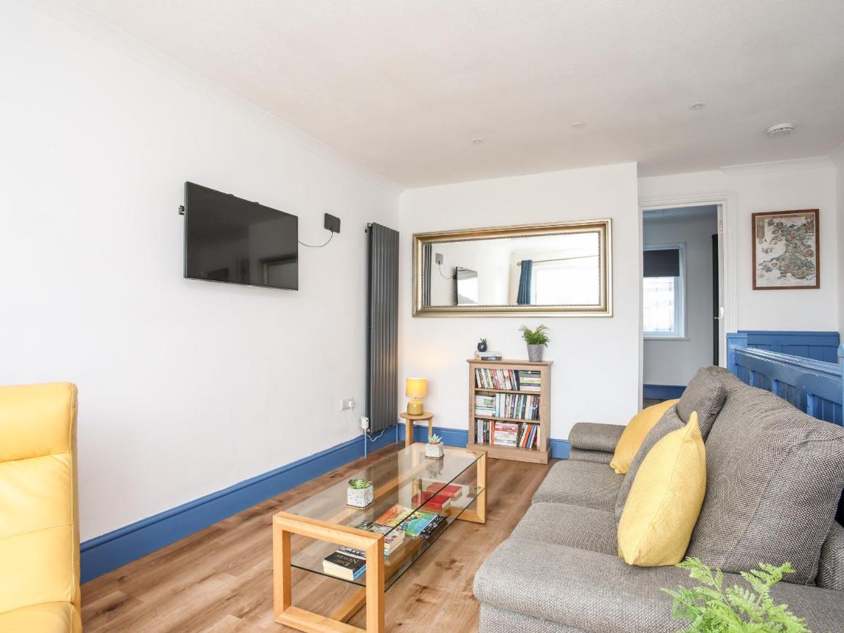 Ty Coets Coach House Apartment Карнарфон Екстериор снимка